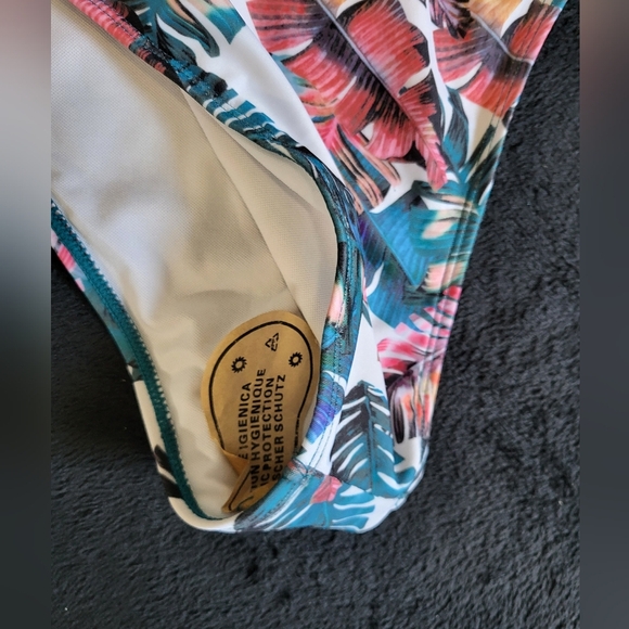 Shein Womens Teal Swimsuitv With Feather Print Size XL - Picture 4 of 4